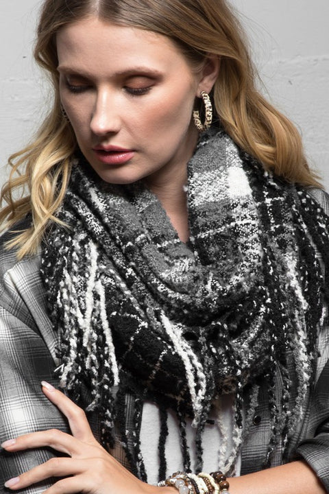 Chloe Infinity Scarf black